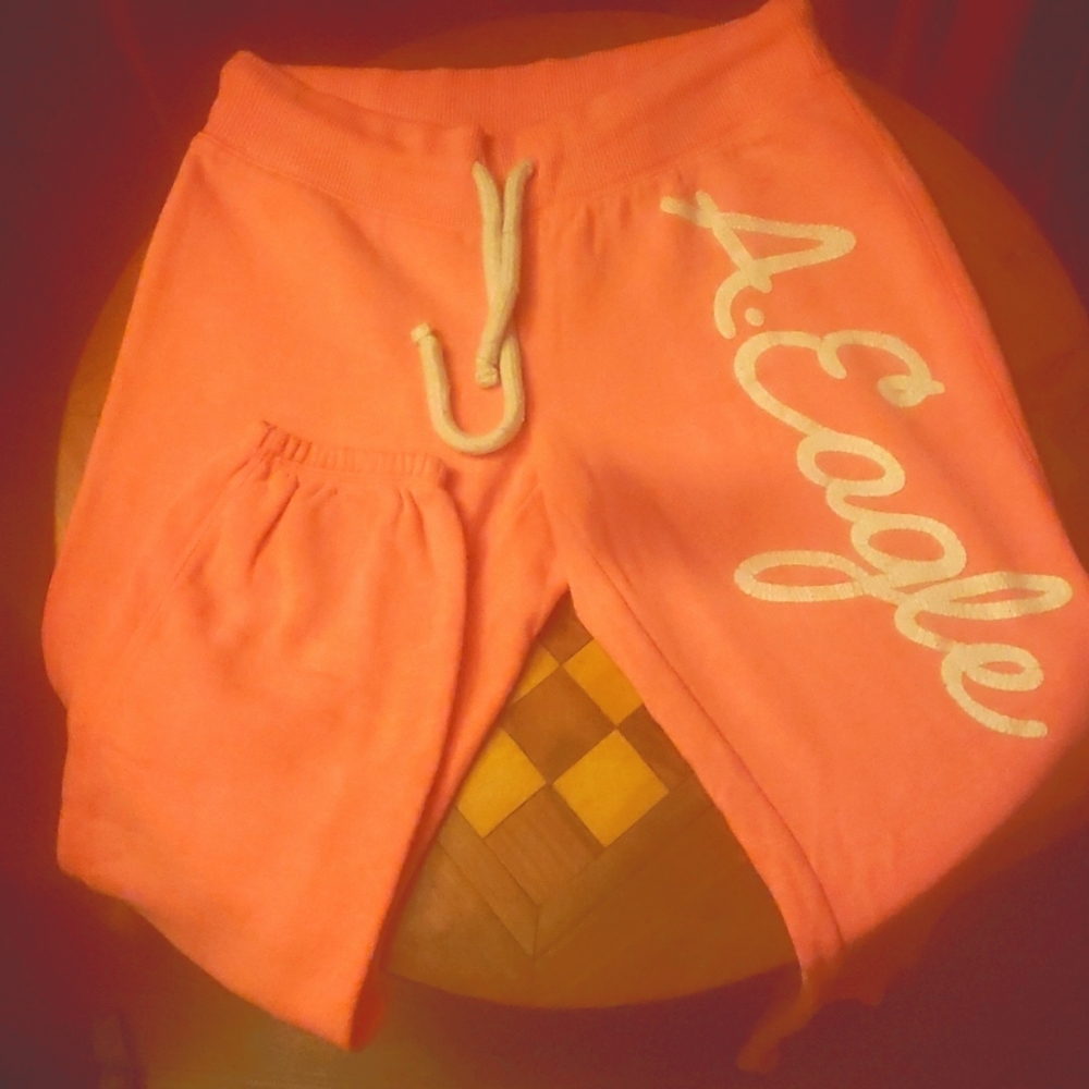 Women's  American Eagle Outfitters sweat pants size S.